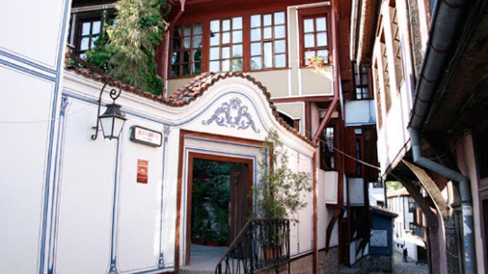 Отличие за варненска ученичка в конкурса "Старинен Пловдив през детските очи"